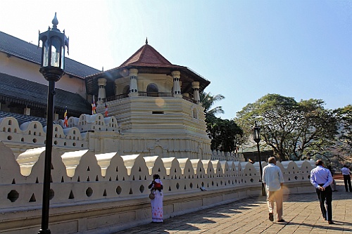 SriLan (698)